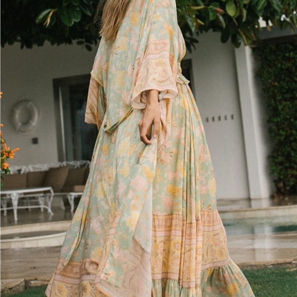 Spell Butterfly Maxi Robe - Picture 3 of 7